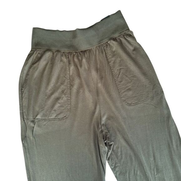 Theory Ribbed Cuff Jogger in Silk Jersey Thyme Green Large - Picture 4 of 7